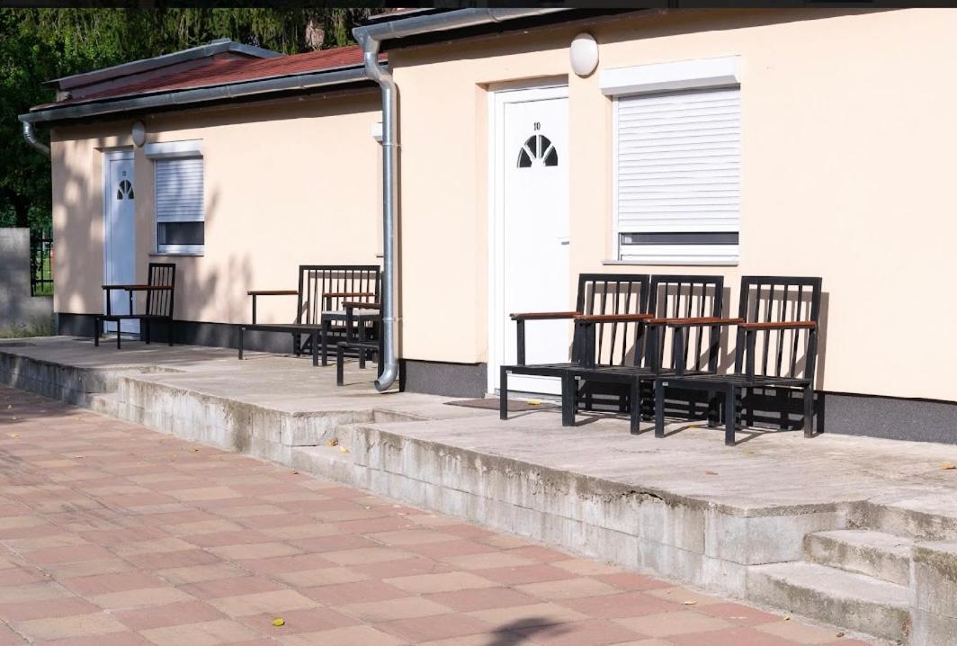 Sello Szabadidocentrum Domsod Buitenkant foto